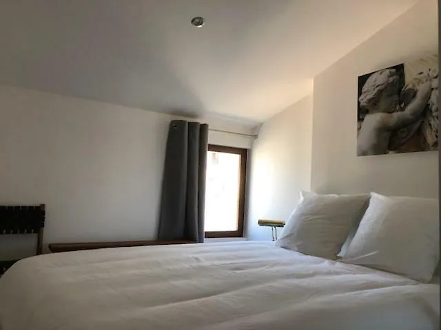 Avec Terrasse Panoramique Au Coeur De Apartament Nîmes